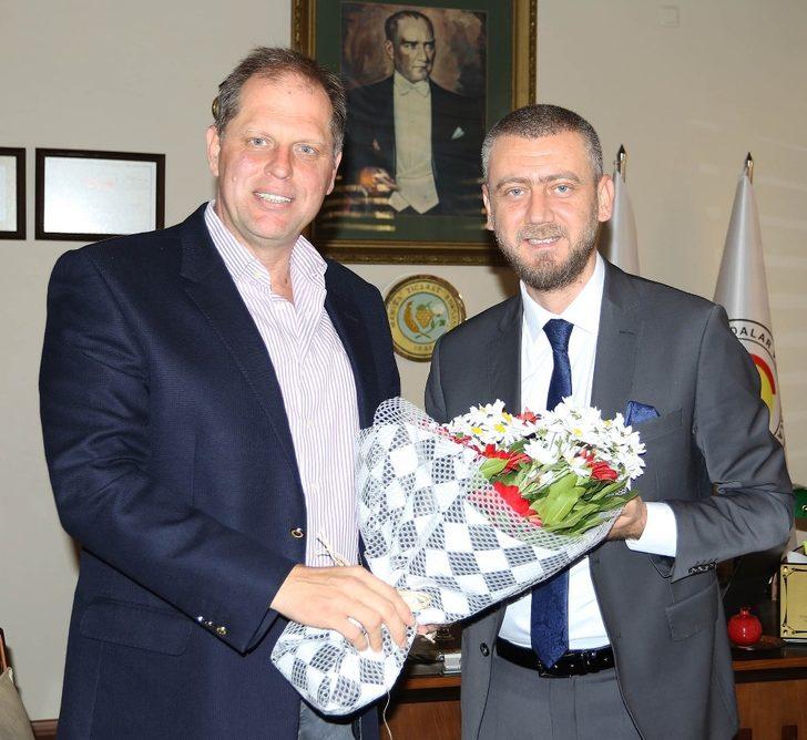 Manisaspor yönetimi destek turunda G1