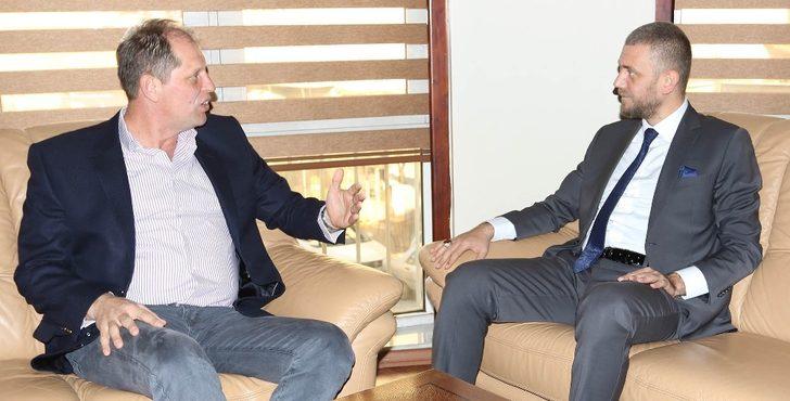 Manisaspor yönetimi destek turunda G2