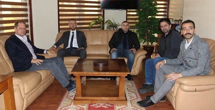 Manisaspor yönetimi destek turunda G3