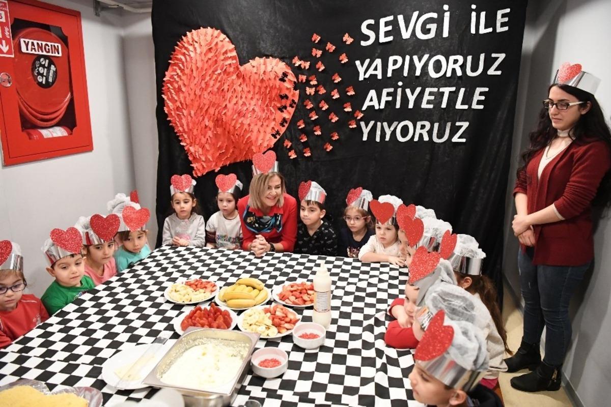 Konyaaltı Belediyesi Kreşlerinde &ldquo;sevgi pastası&rdquo;