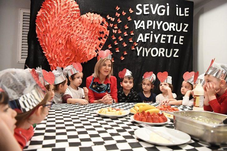Konyaaltı Belediyesi Kreşlerinde “sevgi pastası” G2