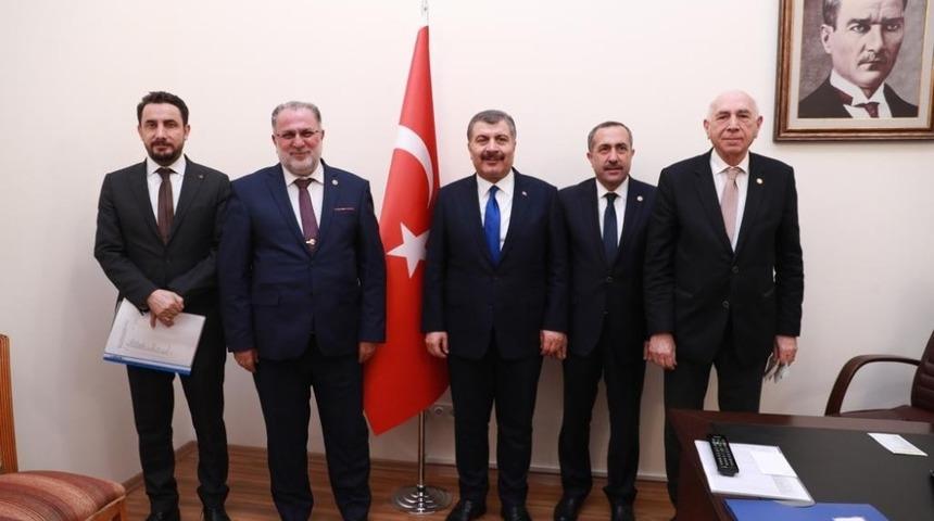 AK Parti milletvekilleri: &ldquo;Geleceğe d&ouml;n&uuml;k bir perspektifle sağlık yatırımları &ouml;nceliğimizdir&rdquo;