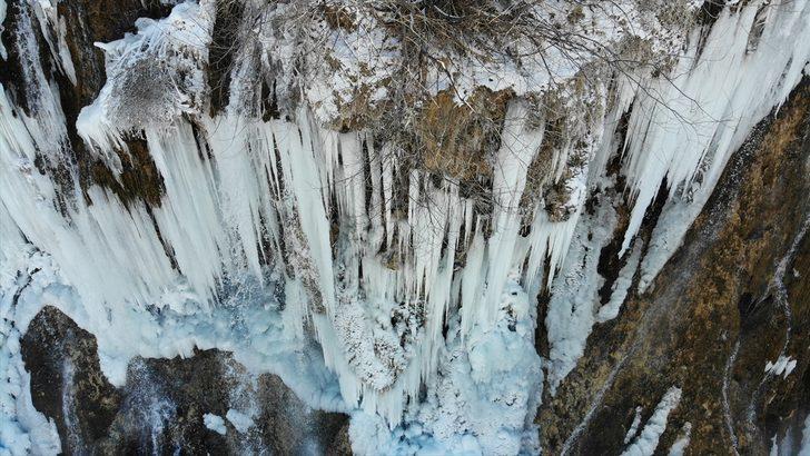 Girlevik Şelalesi tamamen dondu G3
