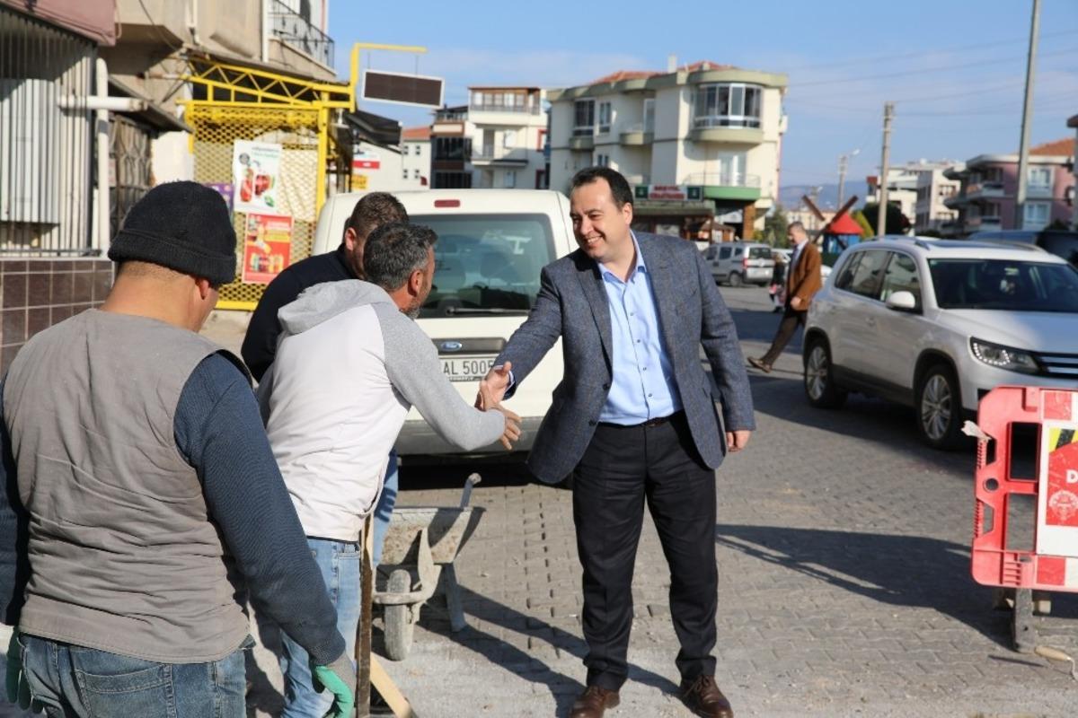 Akhisar&rsquo;da ortak yol tamir protokol&uuml;