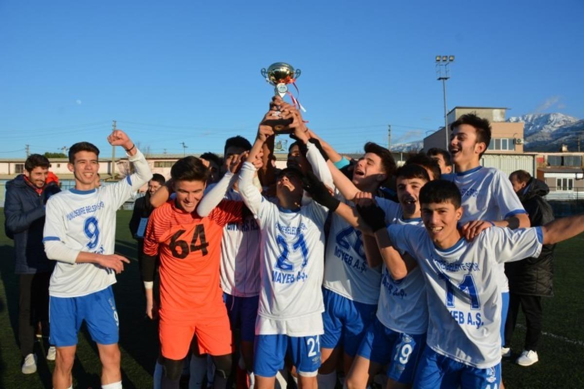 Yunusemre U16 T&uuml;rkiye Şampiyonasında