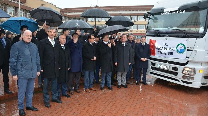Sinop&rsquo;tan depremzedelere yardım