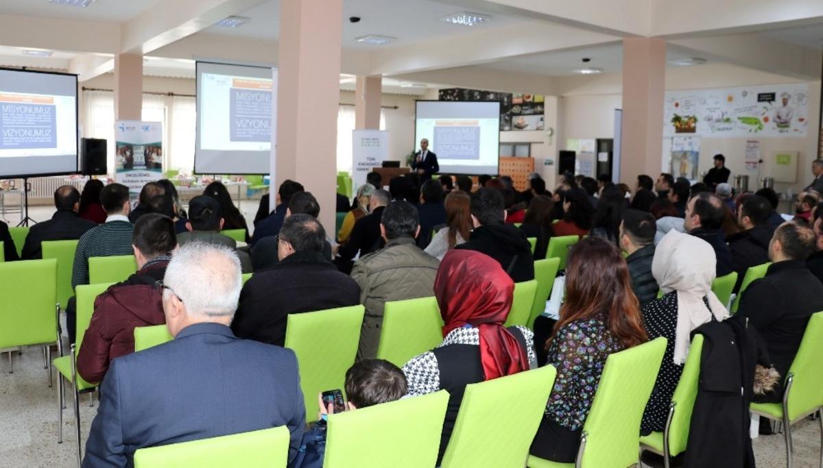 &Ccedil;alışma hayatının kalbi Sivas&rsquo;ta attı