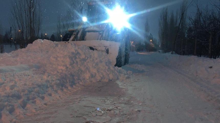 Ulaş beyaza b&uuml;r&uuml;nd&uuml;
