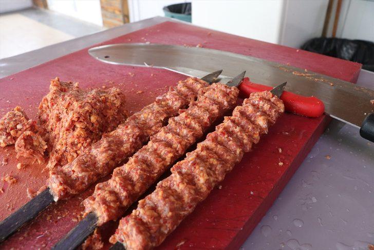 Adana'da yeni lezzet: Kaz etinden kebap G2
