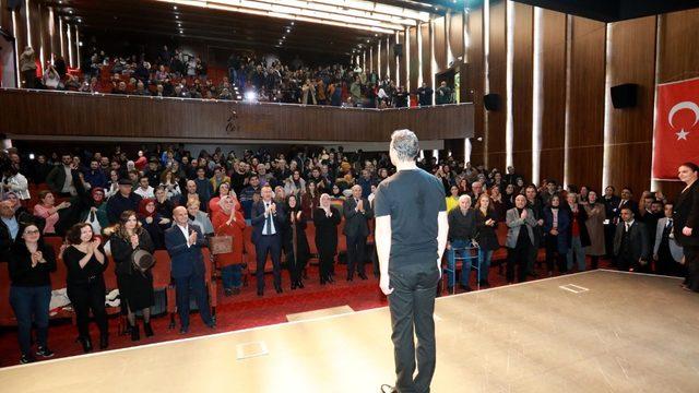 ‘Eyvah Nadir’ isimli oyun, OKM’de sahnelendi