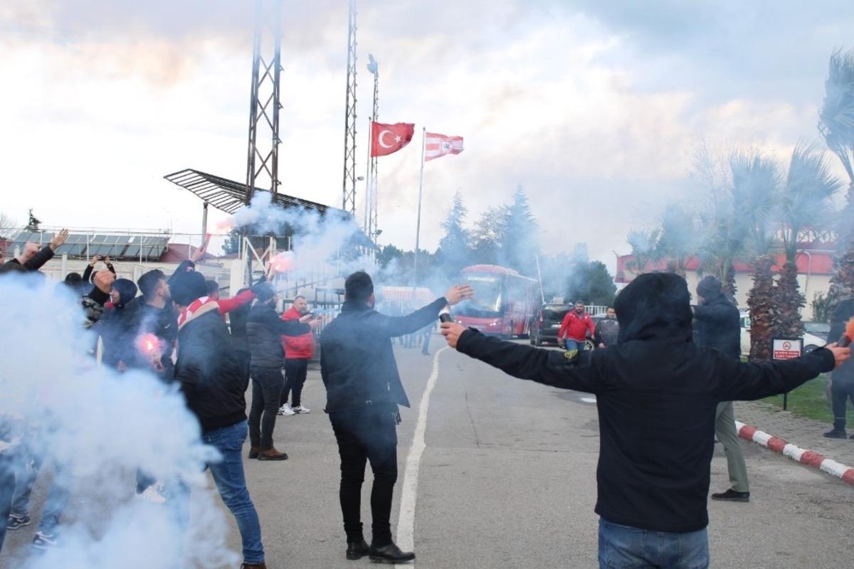 Samsunspor&rsquo;a meşaleli uğurlama