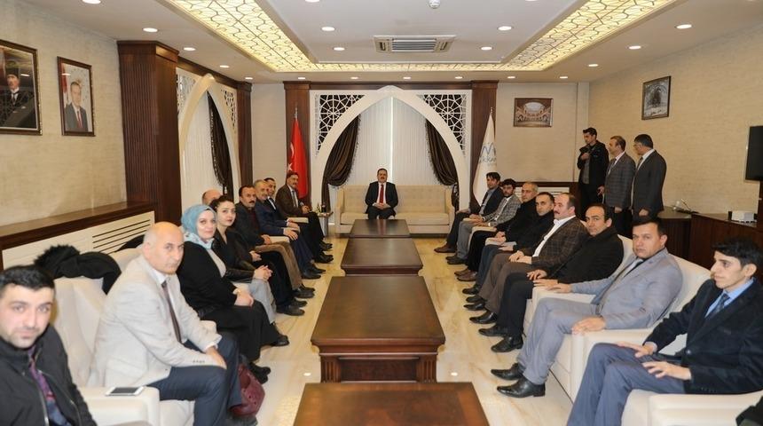 Vali Akbıyık, STK ve dernek temsilcileriyle bir araya geldi