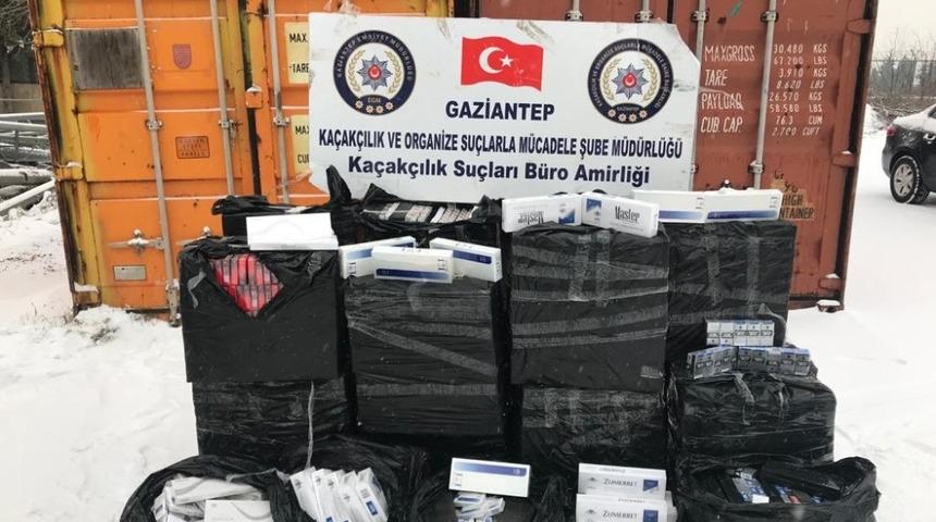 Gaziantep&rsquo;te 10 bin 500 paket ka&ccedil;ak sigara ele ge&ccedil;irildi