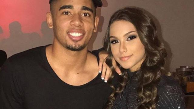 Ünlü futbolcu sevgilisini terk etti! Ayrılığın nedeni şaşırttı