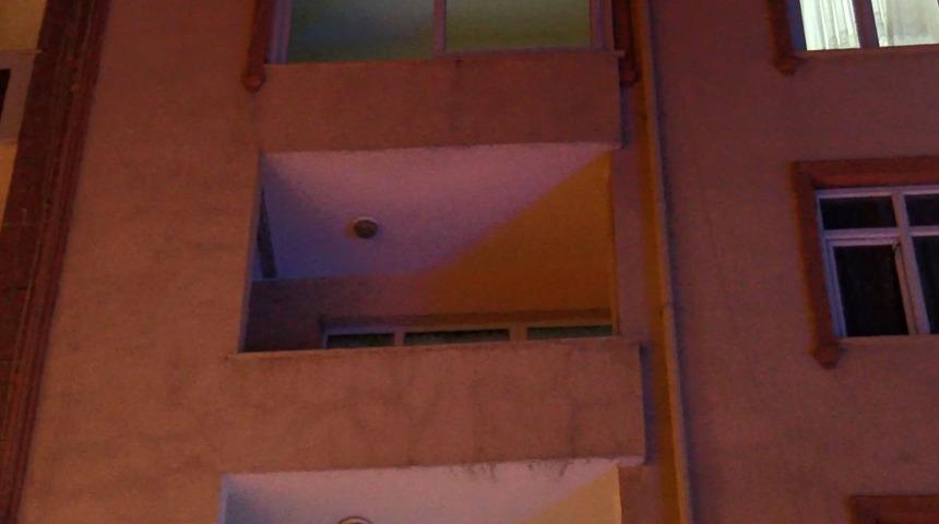 İstanbul'da korku dolu anlar! 3'üncü kattan düştü