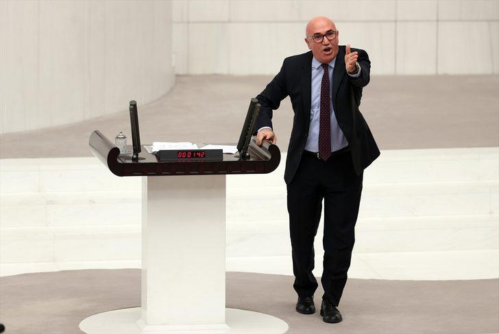 TBMM Genel Kurulu'nda 'FETÖ'nün siyasi ayağı' kavgası G1