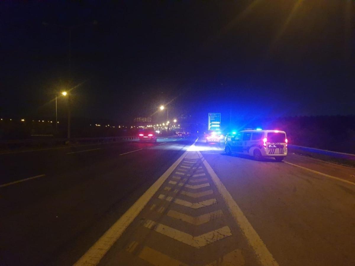 İzmir&rsquo;de feci kaza! Minib&uuml;s&uuml;n &ccedil;arptığı yaya hayatını kaybetti