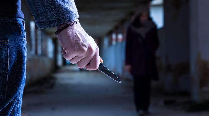 Denizli'de eski sevgili dehşeti! Genç kızı 5 farklı yerinden bıçaklayarak kaçtı