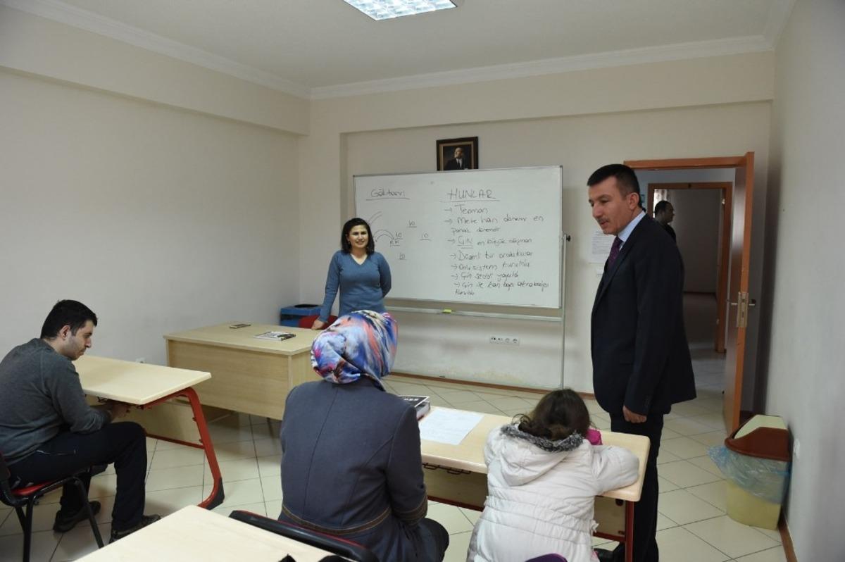 Engelliler i&ccedil;in KPSS kursu başladı