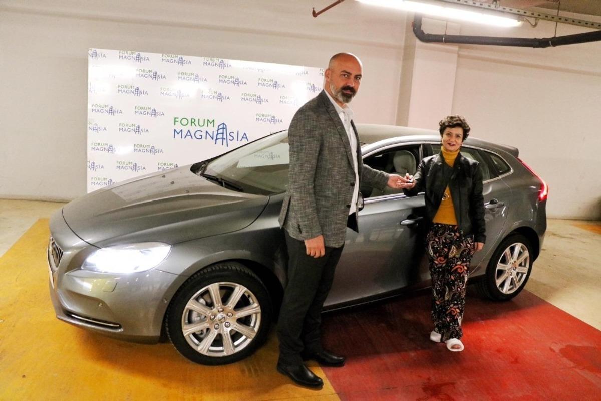 &Ccedil;ekilişten 250 bin liralık otomobil kazandı, inanamadı