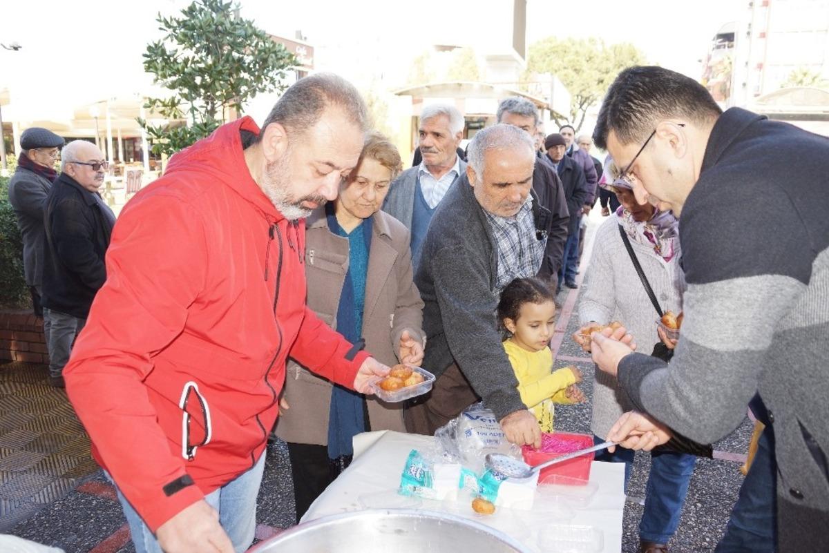 İYİ Parti Efeler Başkan adayı &Ccedil;ıldır&rsquo;dan lokma hayrı