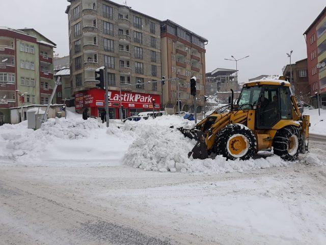 Hakkari’de 311 yerleşim yeri kapandı