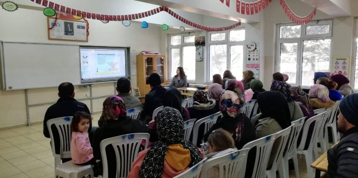 Şaphane&rsquo;de &rsquo;&rsquo;Obezite ile M&uuml;cadele&rsquo;&rsquo;