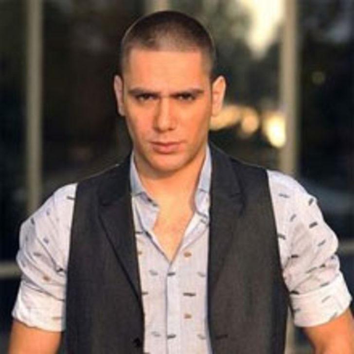 Gen&ccedil; Oyuncuya İcra Geldi