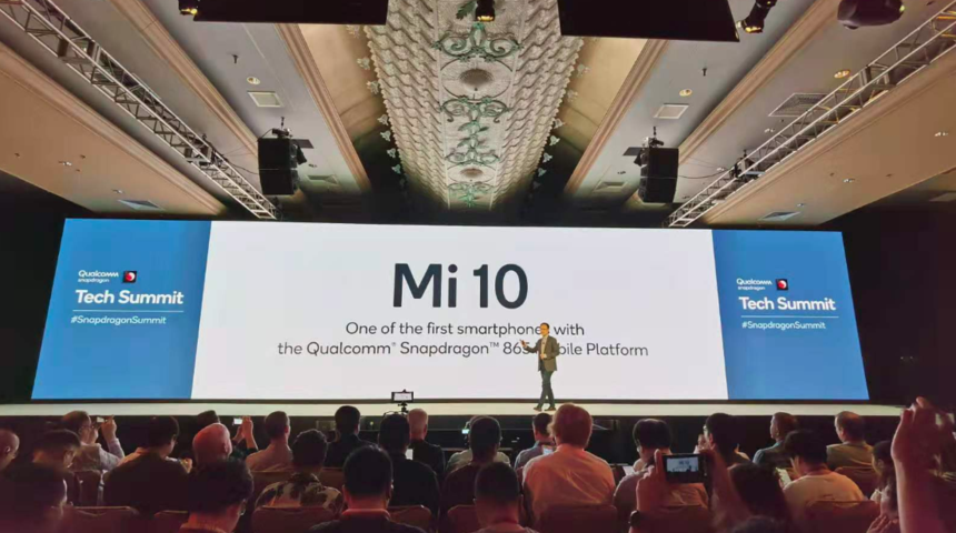 Xiaomi Mi 10 ve Mi 10 Pro için tasarlanan ilginç aksesuar görenleri şaşırttı!