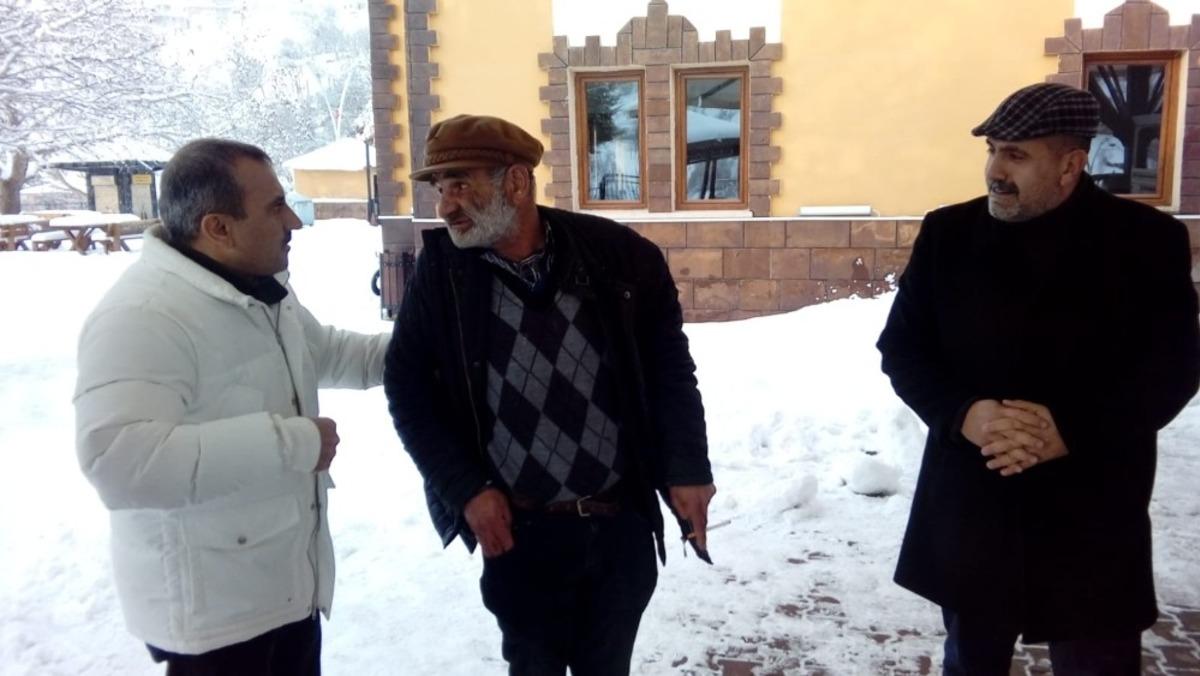 Vali Sonel, kabanını "Hıdır Onbaşıya" hediye etti