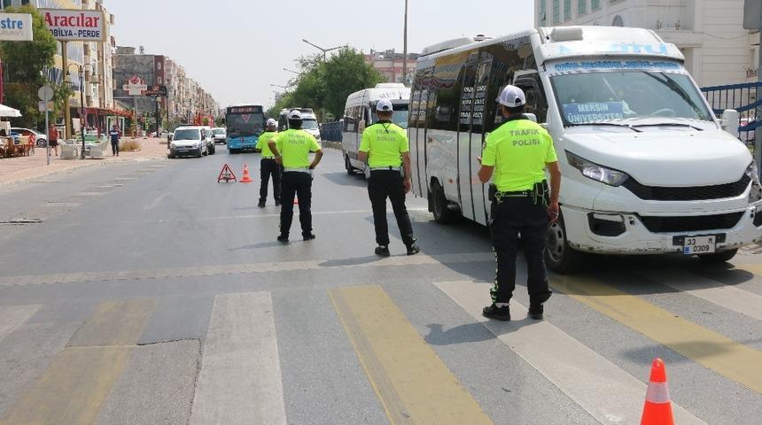 Mersin&rsquo;de gereksiz korna &ccedil;alan 801 ara&ccedil; s&uuml;r&uuml;c&uuml;s&uuml;ne cezai işlem uygulandı