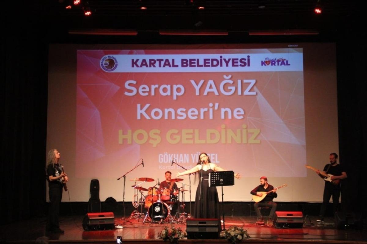Serap Yağız Kartal&rsquo;da dinleyenleri hayran bıraktı