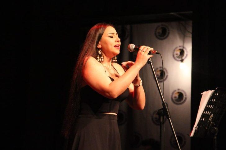 Serap Yağız Kartal’da dinleyenleri hayran bıraktı G3