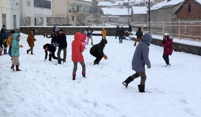 Bayburt’ta kar yağışı yerini soğuk havalara bıraktı