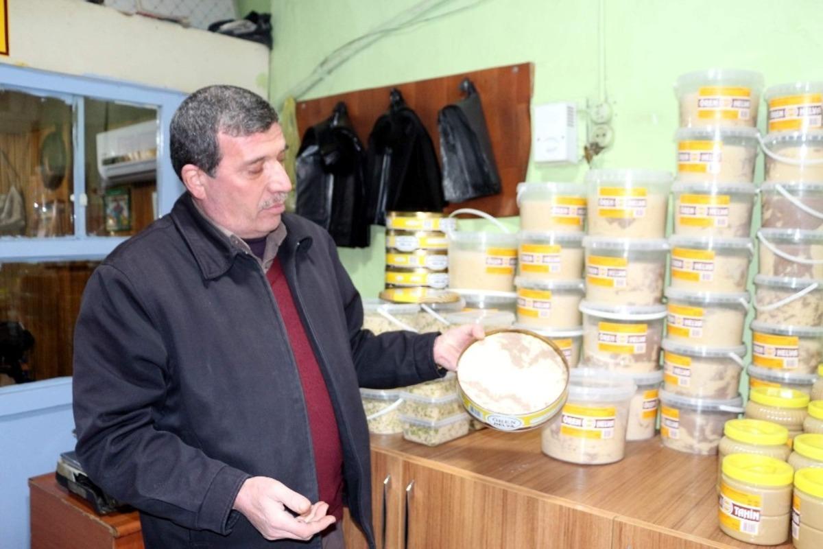 Siirt&rsquo;te soğuk havalar helva satışını arttırdı