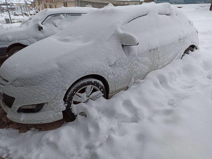 Gercüş’te eğitime kar tatili G4