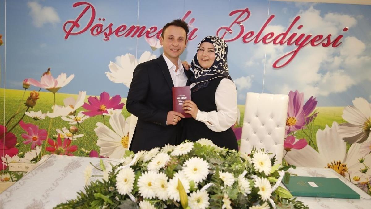 D&ouml;şemealtı&rsquo;nda 14 Şubat Sevgililer g&uuml;n&uuml; yoğunluğu