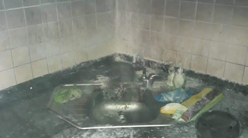 Mutfakta &ccedil;ıkan yangın korkuttu