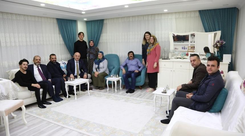 Başkan Bıyık, El Bab şehidinin ailesini unutmadı