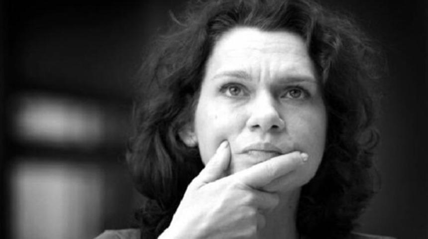 Özgür Gündem davasında karar! Aslı Erdoğan'a beraat