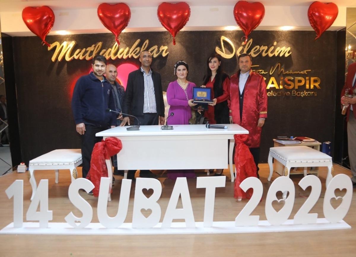 Kocaispir, Sevgililer G&uuml;n&uuml;&rsquo;nde nikah kıydı