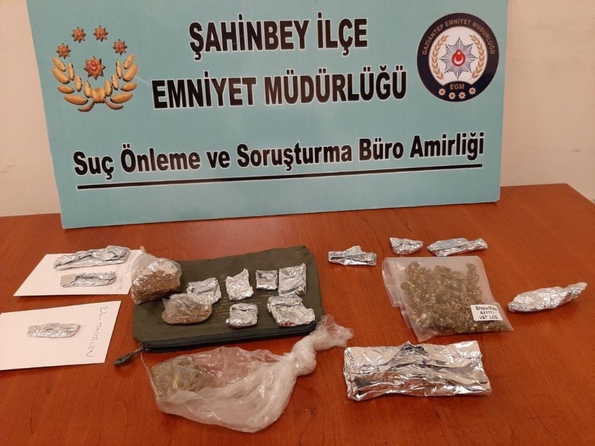 Para ve altın &ccedil;alan ş&uuml;pheli uyuşturucudan tutuklandı