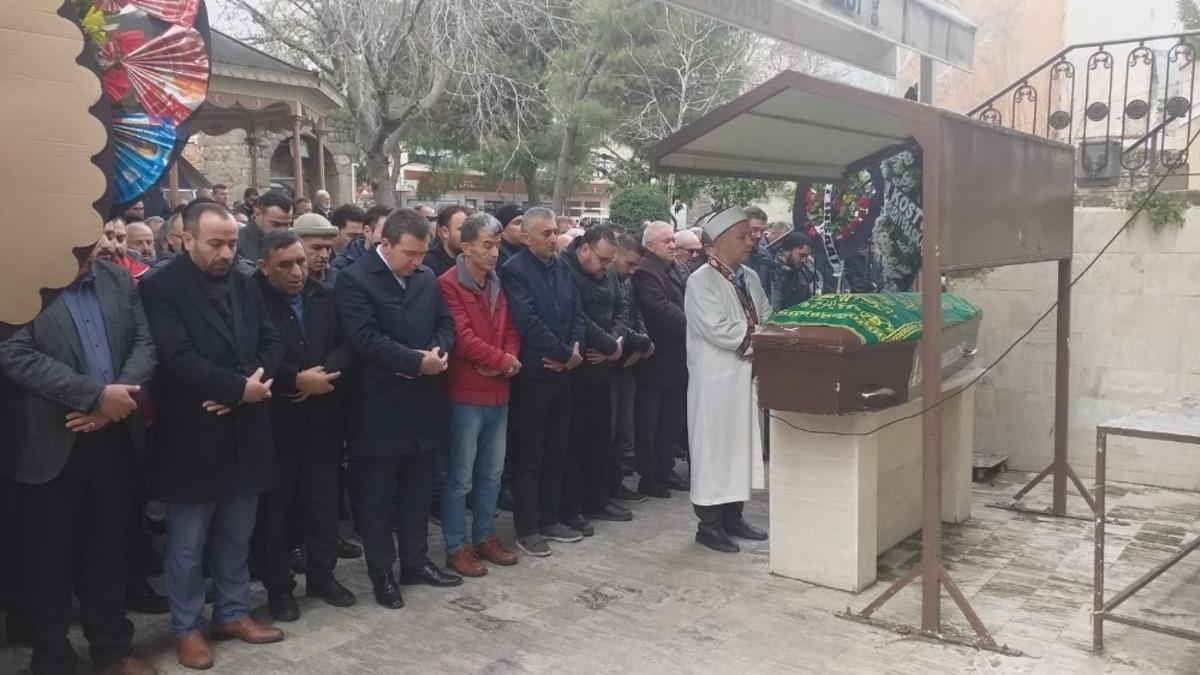 Trafik kazasında &ouml;len Parmaksız&rsquo;a cenaze t&ouml;reni