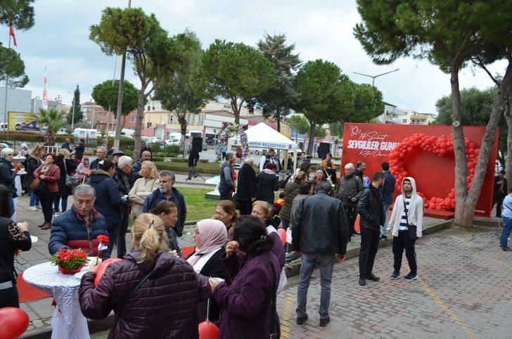 Didim Belediyesi sevgilileri unutmadı G1
