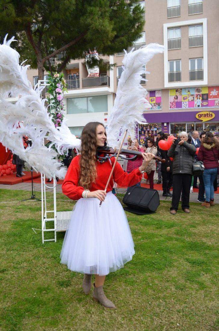 Didim Belediyesi sevgilileri unutmadı G5