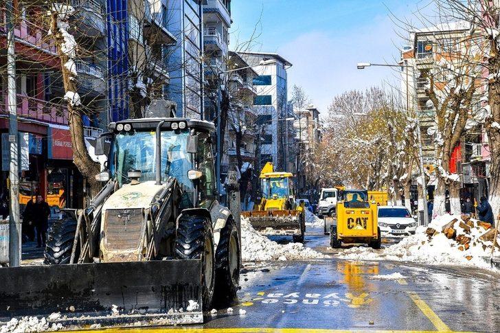 Malatya’da karla mücadele çalışması G4