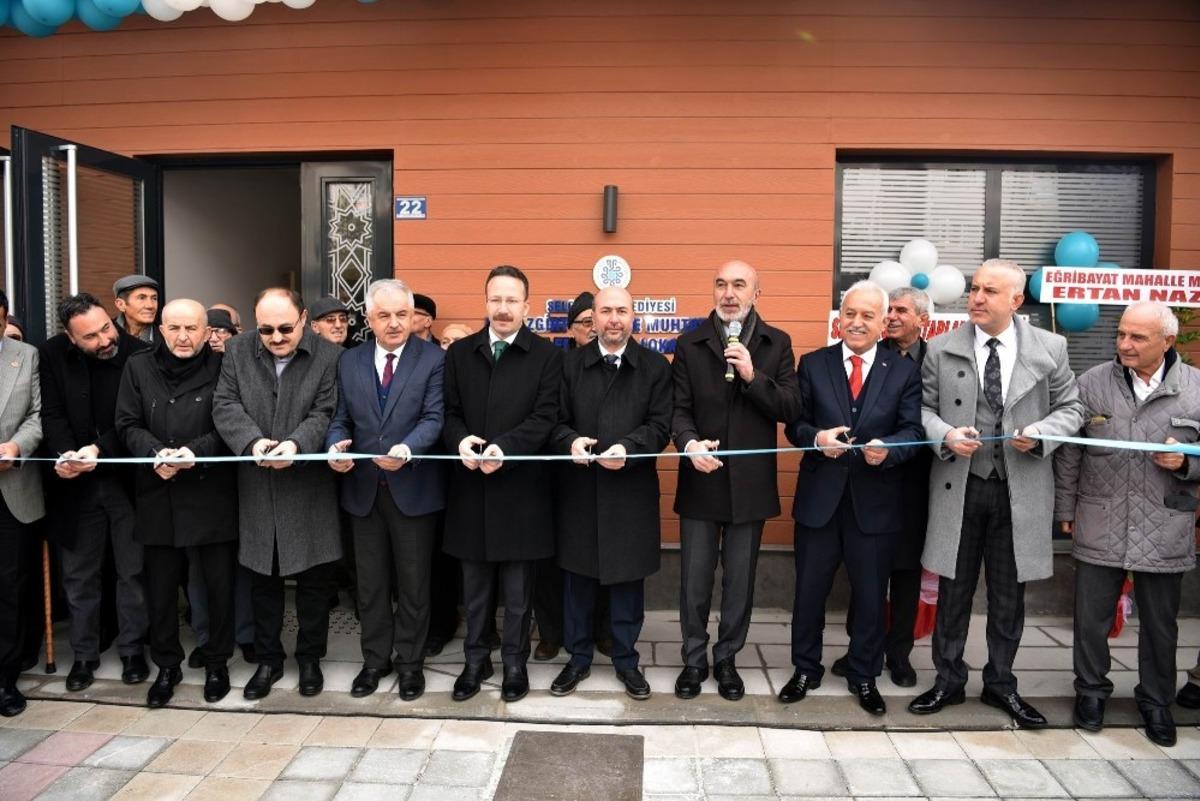Sel&ccedil;uklu&rsquo;da Malazgirt Mahallesi Emekliler Lokali ve Muhtarlık Ofisi a&ccedil;ıldı