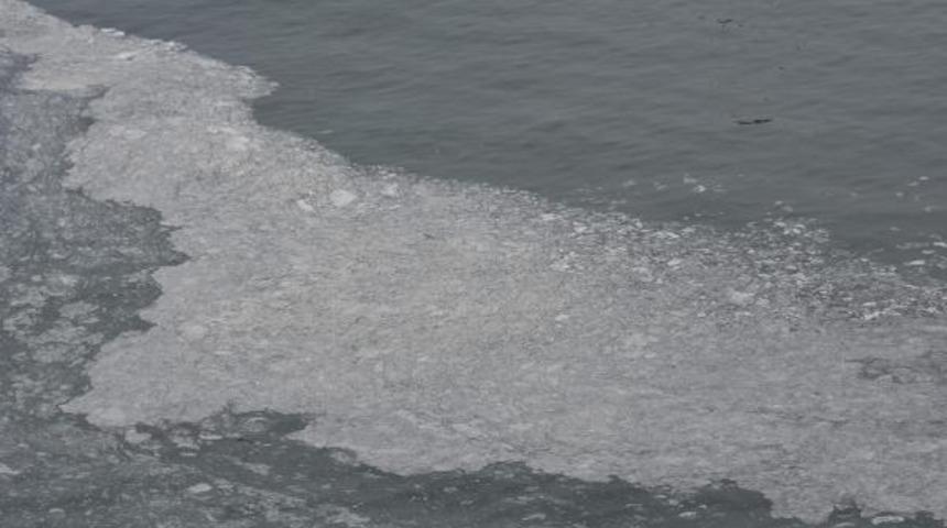 Çanakkale Boğazı'nda korkutan görüntü! İnceleme başlatıldı