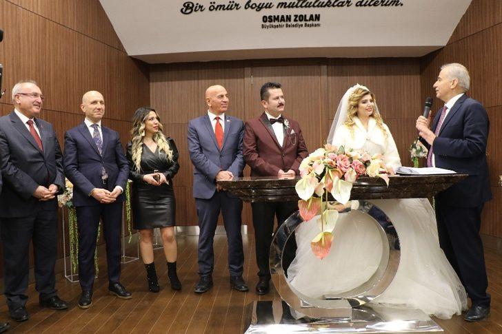 Denizli’de 30’a yakın çift ’Sevgililer Günü’nde dünya evine girdi G1