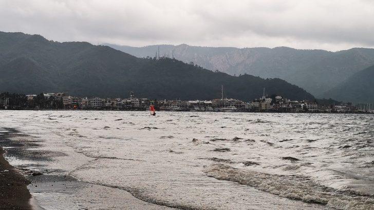 14 Şubat’ta en sevdikleri rüzgar ve sörf ile aşk yaşıyorlar G3